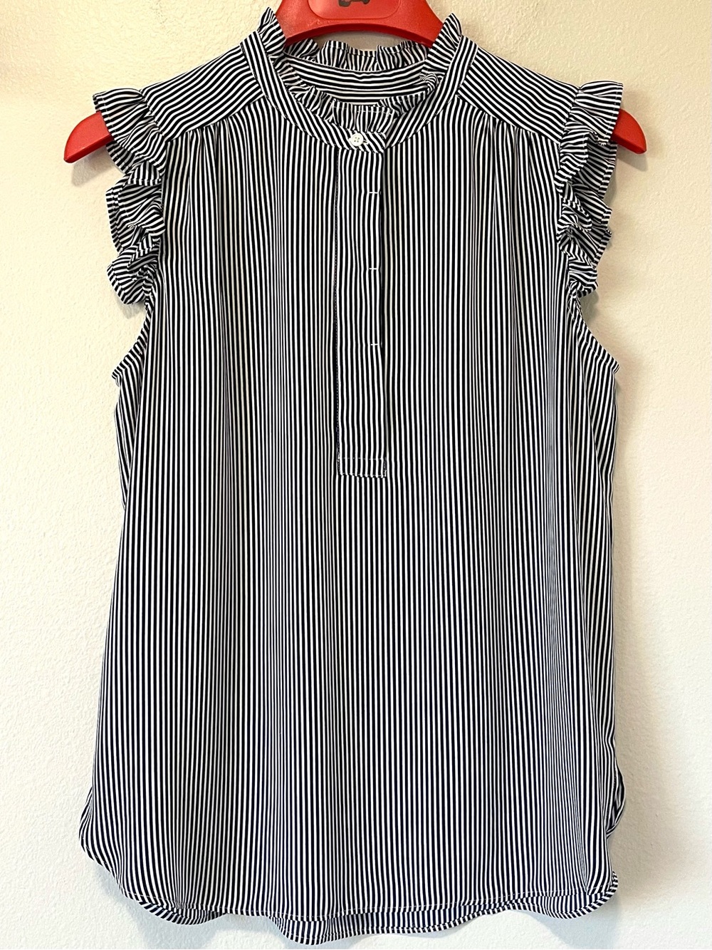 Loft Ruffle Mock Neck Blouse - Ruffles Stripes & Sleeveless - Size Medium